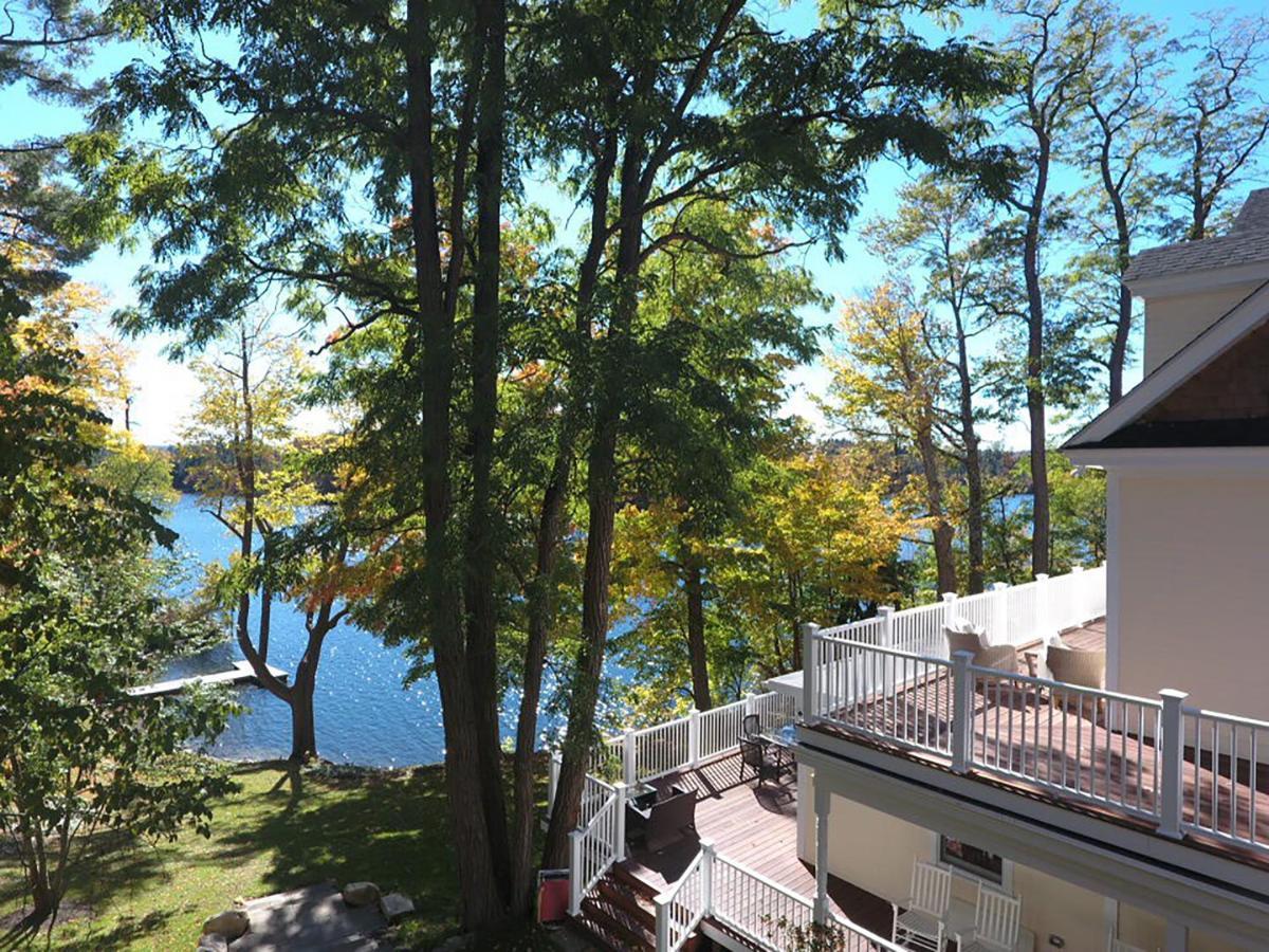 Lakehouse Inn Лі Екстер'єр фото