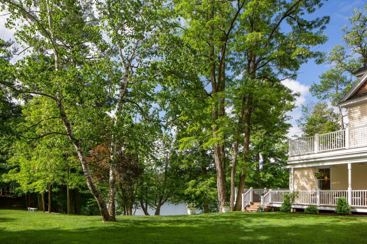 Lakehouse Inn Лі Екстер'єр фото