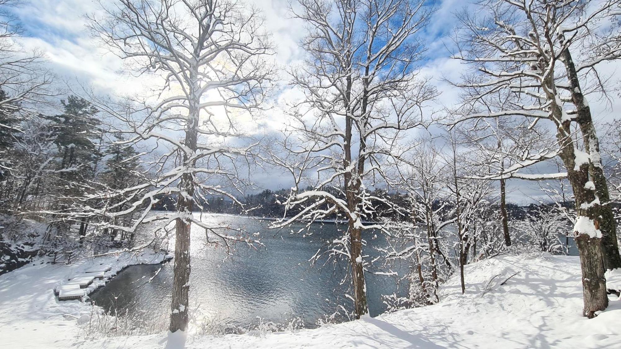 Lakehouse Inn Лі Номер фото
