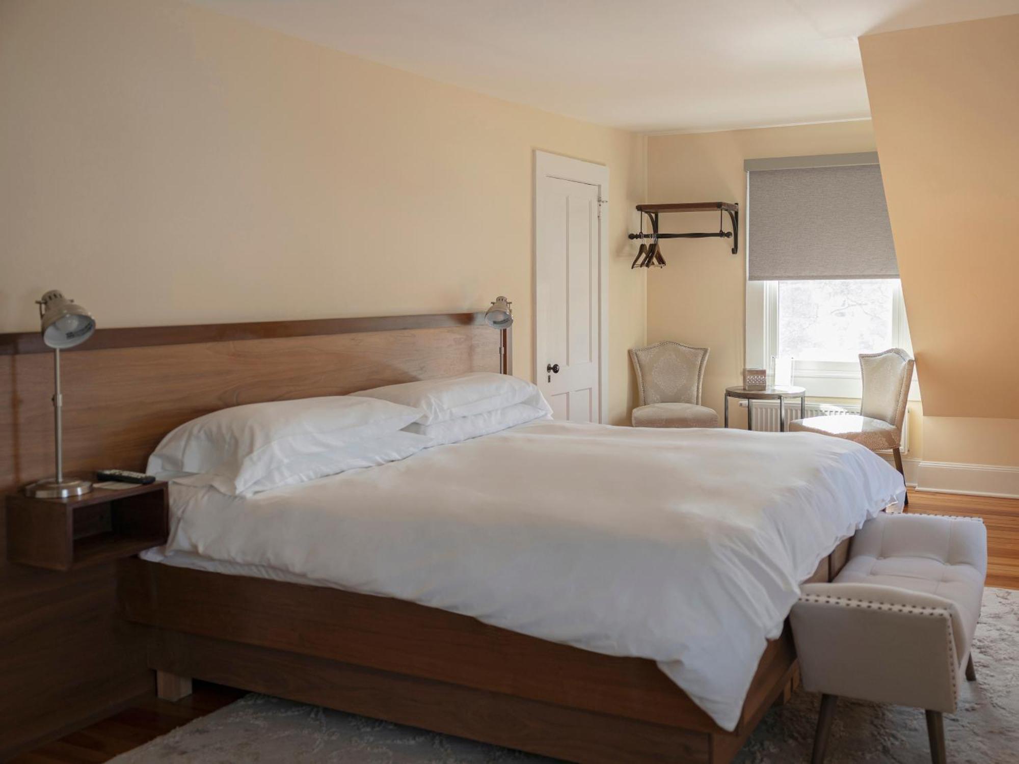 Lakehouse Inn Лі Екстер'єр фото